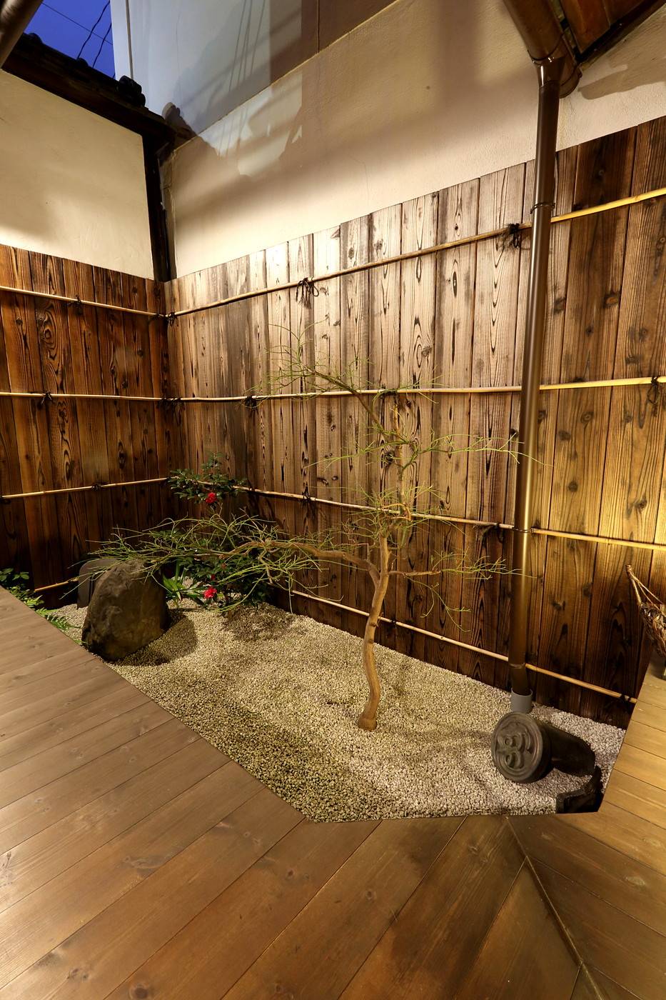 京町家お宿 花  acoloca ～コスプレロケ地検索・予約サービス～